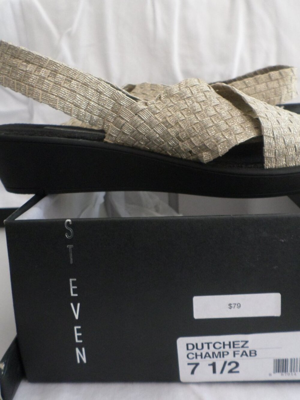 Steven by Steve Madden Dutchez sandals size 7.5